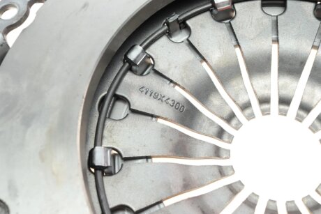 Комплект сцепления в сборе luk 622333621