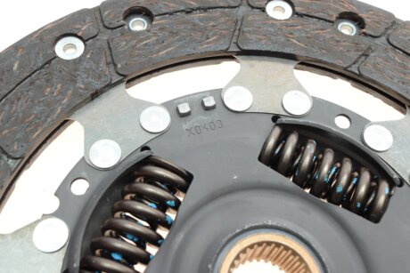 Комплект сцепления в сборе luk 622333621