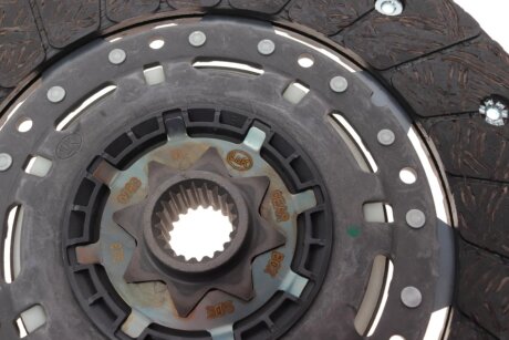 Комплект сцепления в сборе luk 623356333