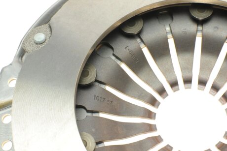 Комплект сцепления в сборе luk 623375500