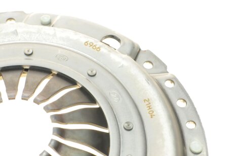 Комплект сцепления в сборе luk 623375500