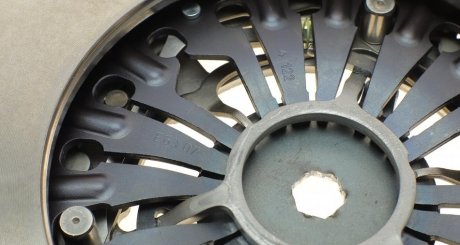 Комплект зчеплення в зборі luk 624317600