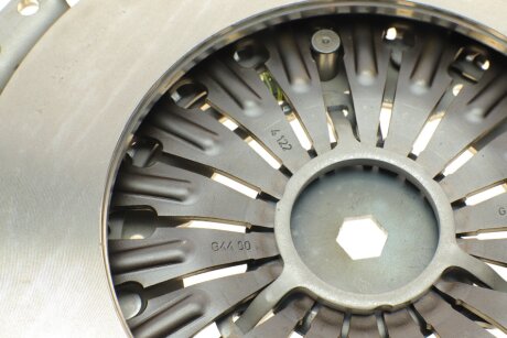 Комплект сцепления в сборе luk 624354000