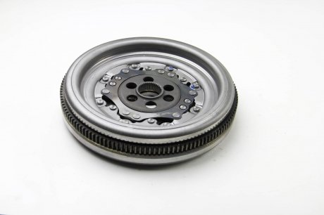 Комплект сцепления в сборе luk 415072309