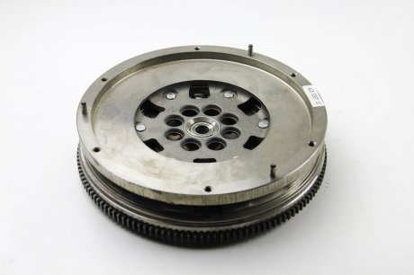 Маховик двухмассовый luk 415033710