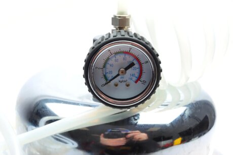 Установка для заміни гальмівної рідини BF-12 magneti Marelli 007935016730