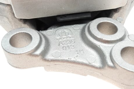 Подушка КПП magneti Marelli 030607020489