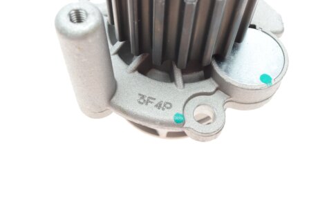 Водяной насос (кор.код. WPQ1201) magneti Marelli 352316171201