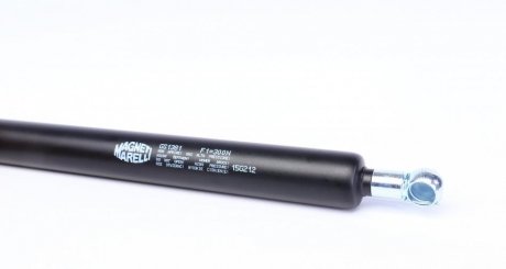 Амортизатор капота TOYOTA LAND CRUISER (кор.код. GS1381) magneti Marelli 430719138100