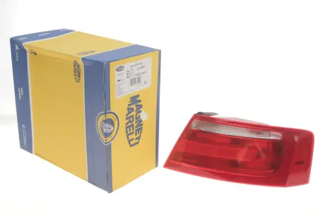 Фонарь (фара) заднего хода magneti marelli 714021230811 Ауди