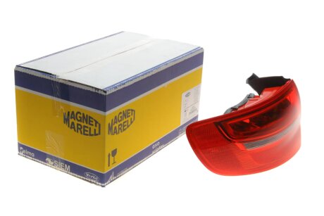 Ліхтар (фара) заднього ходу magneti Marelli 714021930702