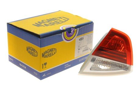 Фонарь (фара) заднего хода magneti Marelli 714027640801