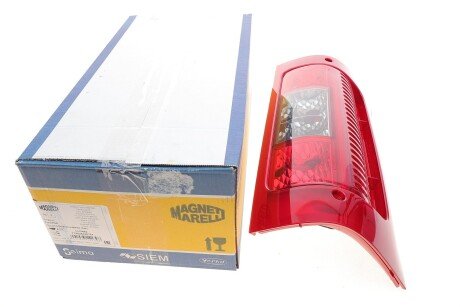 Фонарь (фара) заднего хода magneti Marelli 714028390701