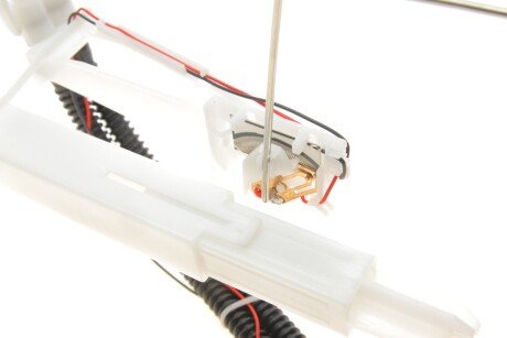 LANDROVER Топливоподкачивающий насос (модуль) Range Rover III 3.0d 02- magneti Marelli 313011313128