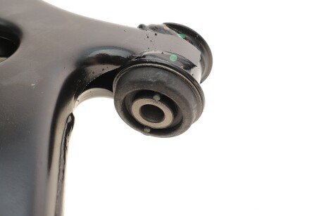 Нижний рычаг передней подвески magneti Marelli 301181354900