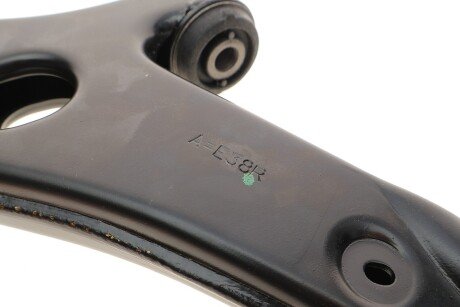 Нижний рычаг передней подвески magneti Marelli 301181354900