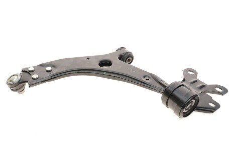 Нижний рычаг передней подвески magneti Marelli 301181354900