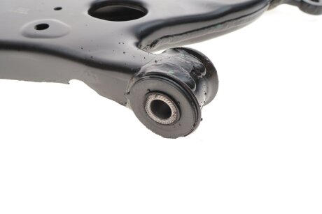 Нижній важіль передньої підвіски magneti Marelli 301181381200