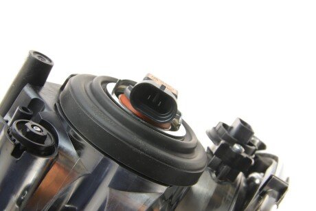 Протитуманна фара передня magneti Marelli 712469001120