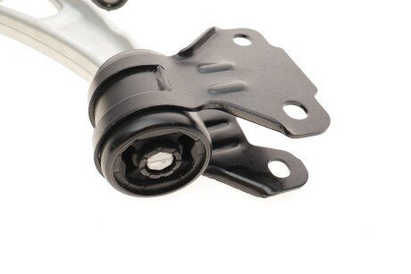 Важіль передньої підвіски magneti Marelli 301181356800