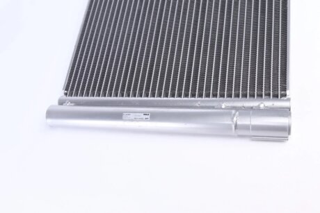 Радиатор кондиционера mahle knecht AC486000S