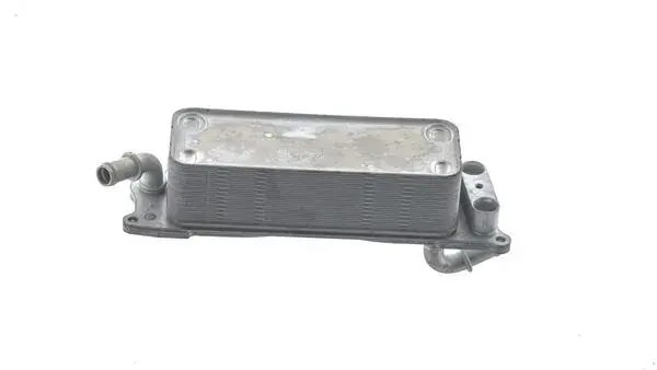 Радіатор масляний mahle knecht CLC77000S