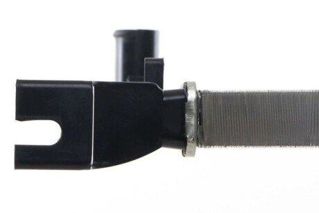 Радіатор інтеркулера mahle knecht CR157000S