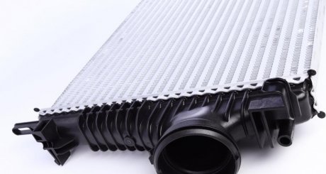 Радіатор інтеркулера mahle knecht CI191000P