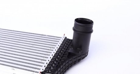 Радіатор інтеркулера mahle CI242000P