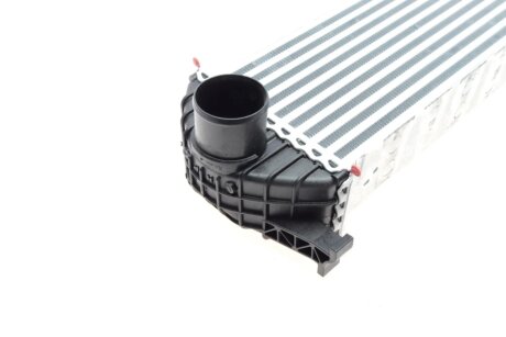 Радиатор интеркулера mahle knecht CI243000P