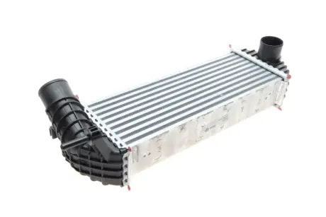 Радіатор інтеркулера Mahle knecht CI243000P