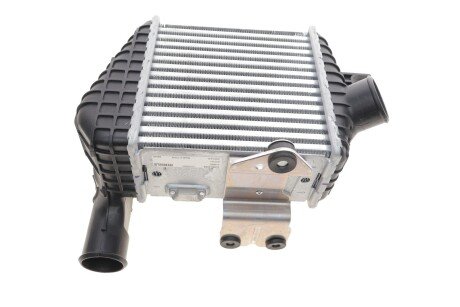 Радиатор интеркулера mahle knecht CI692000S