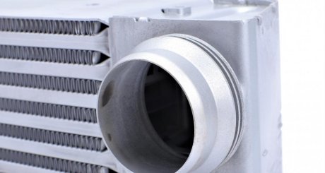 Радиатор интеркулера mahle knecht CI79000S