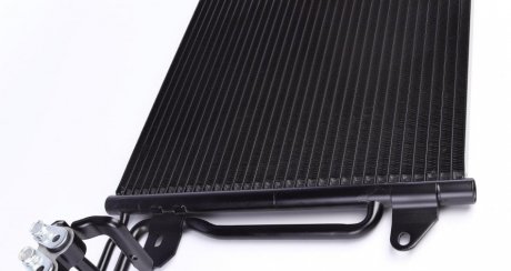 Радиатор кондиционера mahle knecht AC566000S