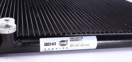 Радиатор кондиционера mahle knecht AC819000S