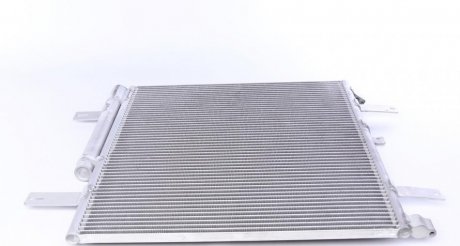 Радиатор кондиционера mahle knecht AC853000S на Ниссан Micra к10