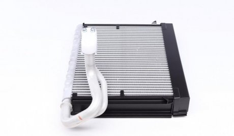 Радиатор кондиционера mahle knecht AE106000P