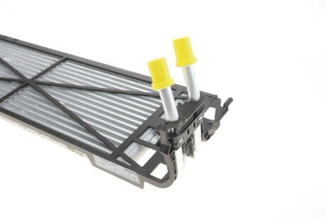 Радіатор масляний mahle knecht CLC306000P