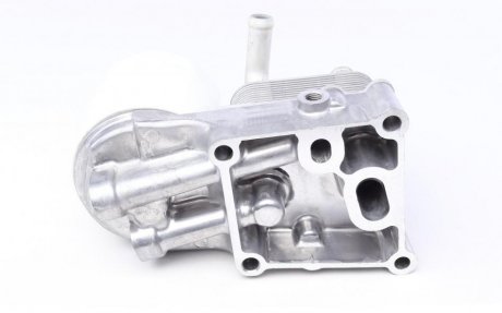 Радиатор масляный mahle knecht CLC8000S