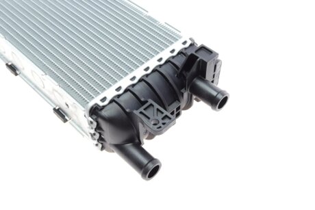 Радіатор охолодження двигуна mahle CIR13000P