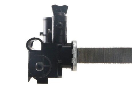 Радиатор охлаждения двигателя mahle knecht CR1121000S