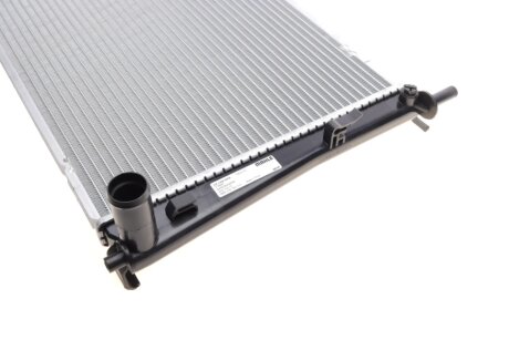 Радиатор охлаждения двигателя mahle knecht CR1355000S