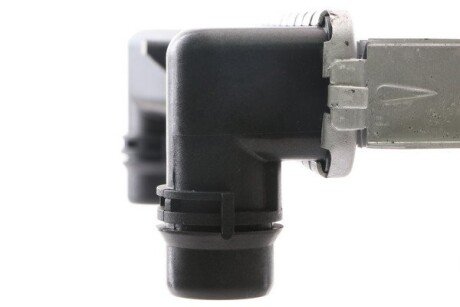 Радиатор охлаждения двигателя mahle knecht CR1538000S