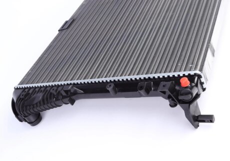 Радиатор охлаждения двигателя mahle knecht CR1591000S