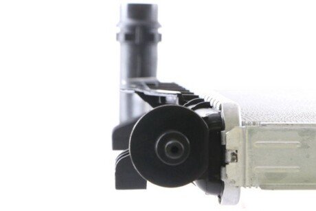 Радіатор охолодження двигуна mahle knecht CR1686000S