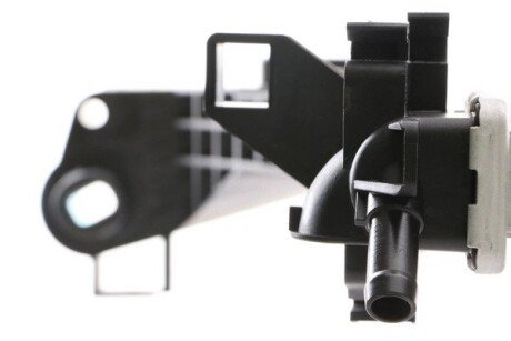 Радиатор охлаждения двигателя mahle knecht CR1770000S