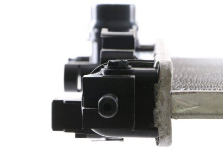 Радіатор охолодження двигуна mahle knecht CR2122000S