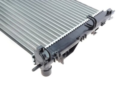 Радіатор охолодження двигуна mahle knecht CR2166001S