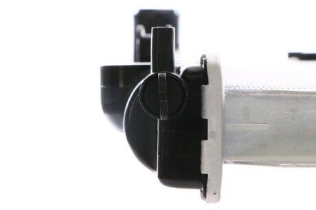 Радіатор охолодження двигуна mahle knecht CR2204001S