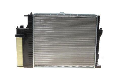 Радиатор охлаждения двигателя mahle knecht CR244001S